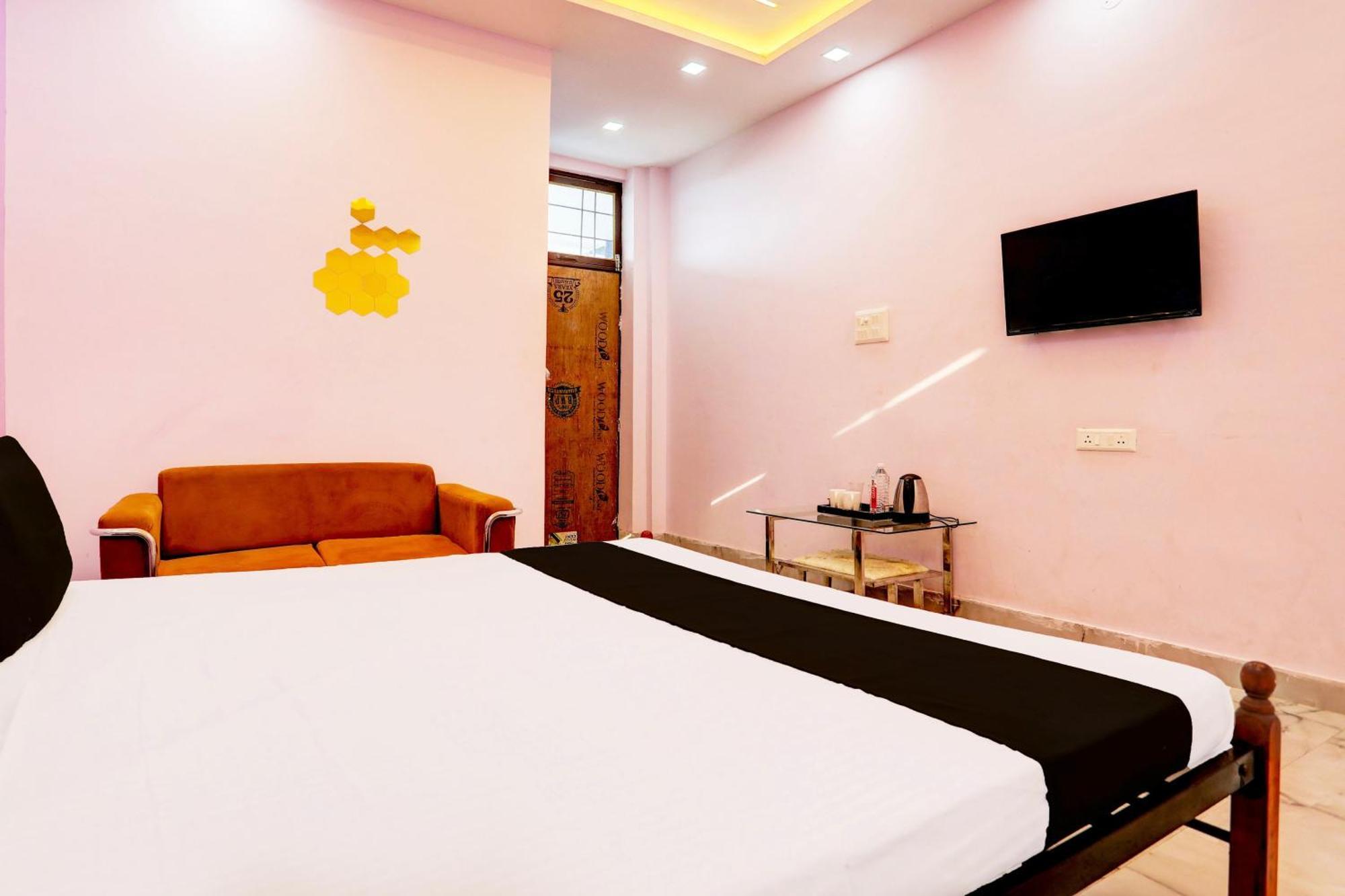 Hotel O Rajendra Palace Канпур Экстерьер фото